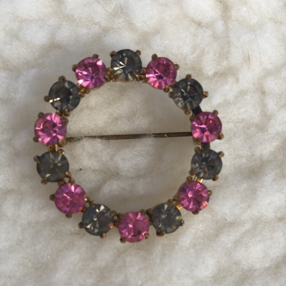 Pink and Gray Rhinestone Brooch - Picture 3 of 4